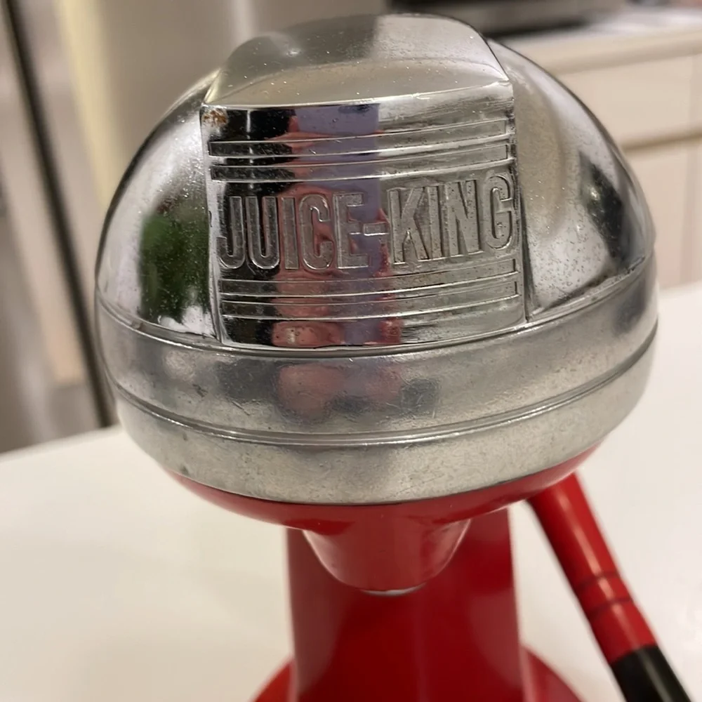 JUICE- KING RED VINTAGE JUICER